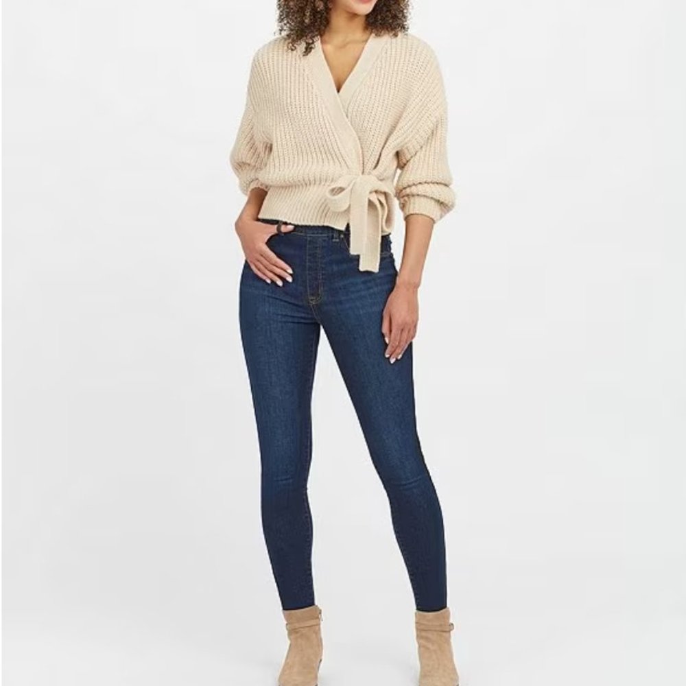 Spanx Midnight Shade Ankle Length Skinny Jeans petite length